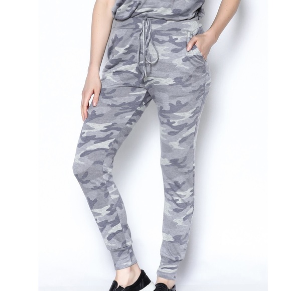 Super cute camo joggers. So soft. Never worn - Picture 1 of 4